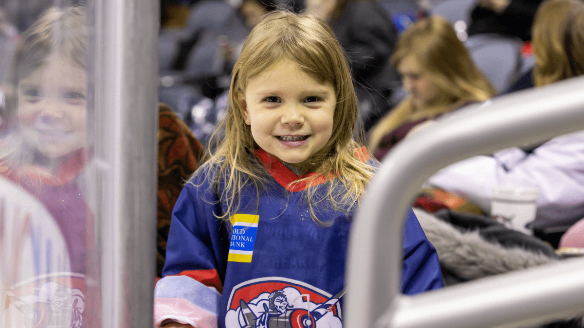 thunderbolts hockey game