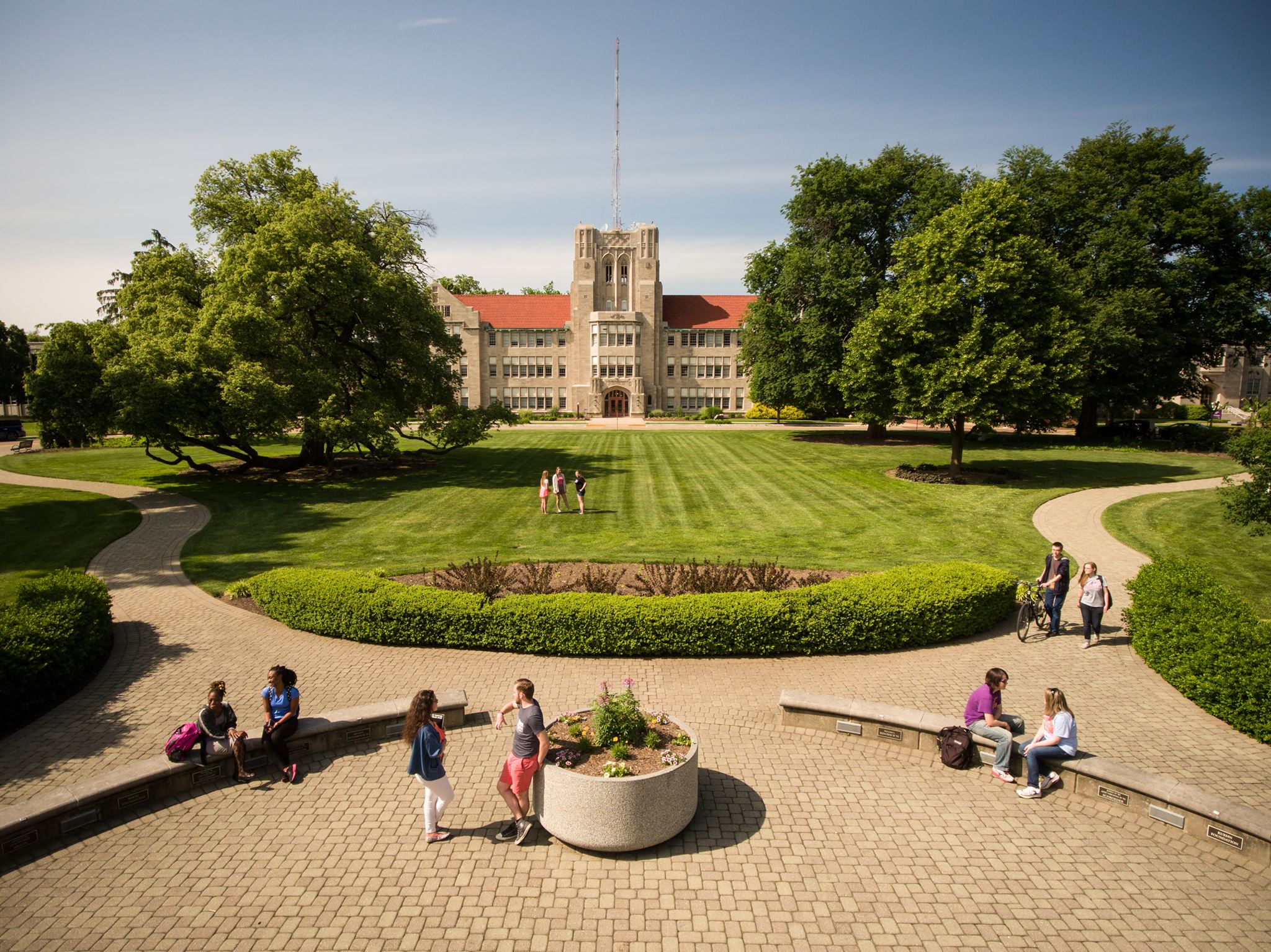 University of Evansville campus 