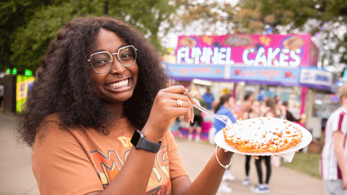 funnel cake at fall festival