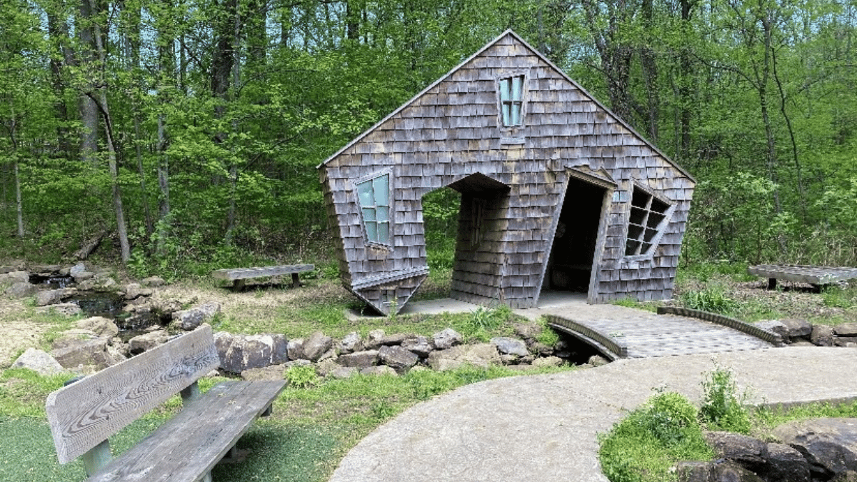 upside down house burdette park